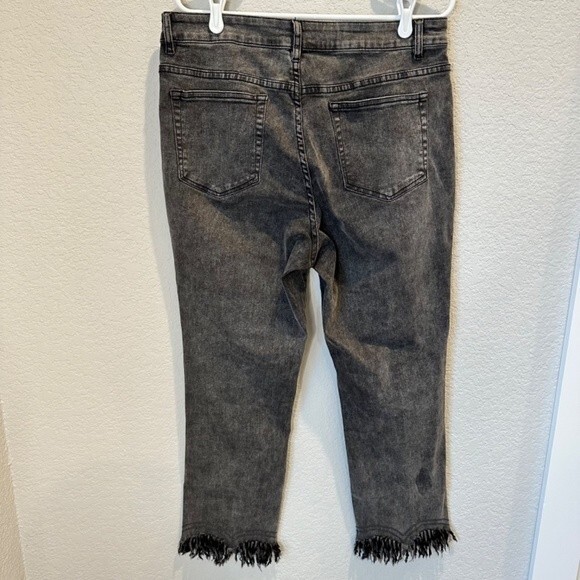 John Mark Black Straight Leg High Rise Fringe Hem Jeans - Size 14 - EUC - Picture 4 of 6